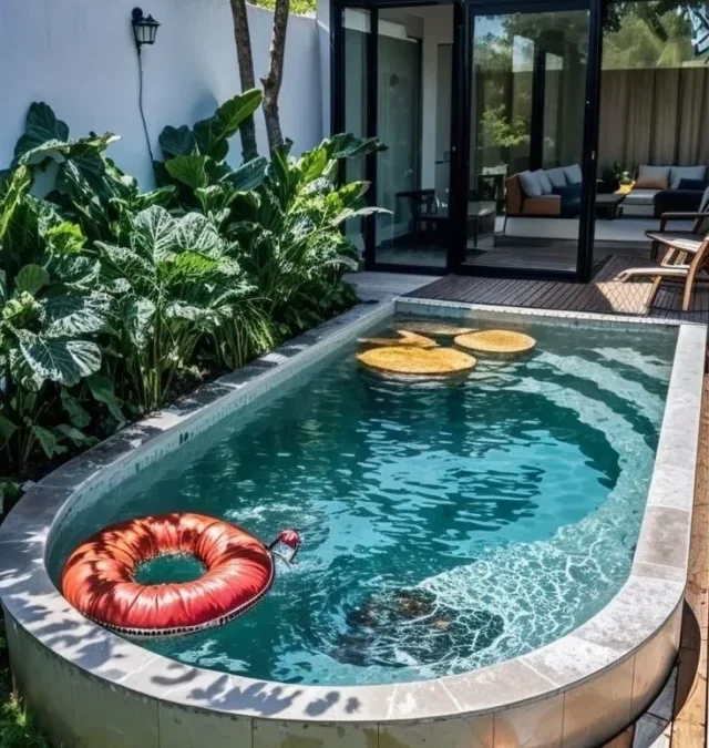 Gunite vs Fiberglass vs Vinyl Pools: Pros and Cons to Help You Choose the Right Pool in 2026